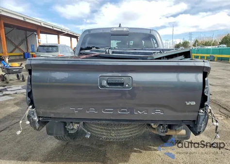 2021 Toyota Tacoma Double Cab z USA, uszkodzony, nr VIN 3TMCZ5AN6MM445369